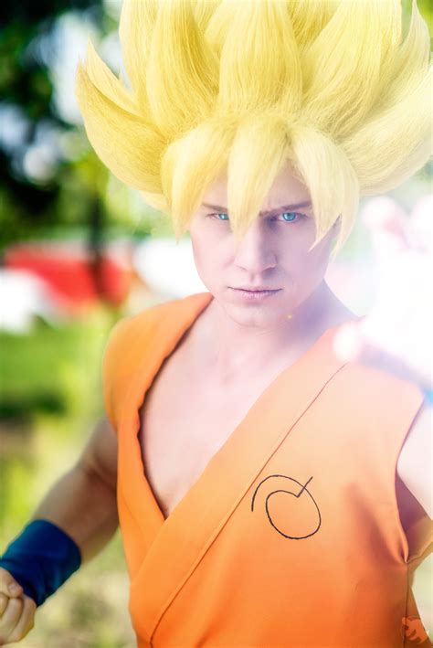 What do you guys think of my Goku cosplay? : r/dbz