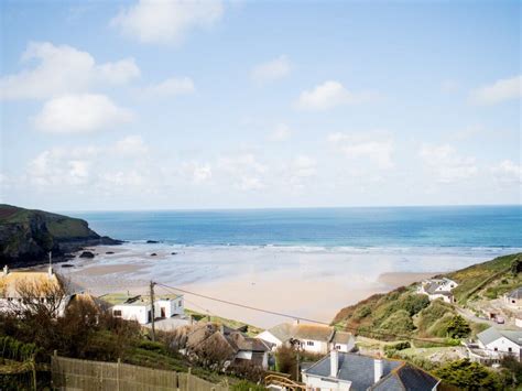 Outdoor Relaxing and Feasting at Bedruthan Hotel & Spa | The Cornish Life | Cornwall Lifestyle Blog