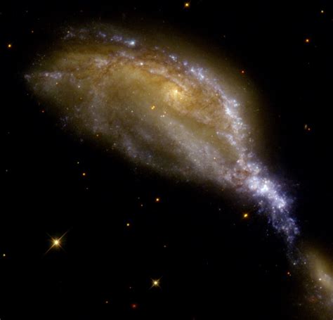 Interacting galaxies NGC 6745 | NOIRLab