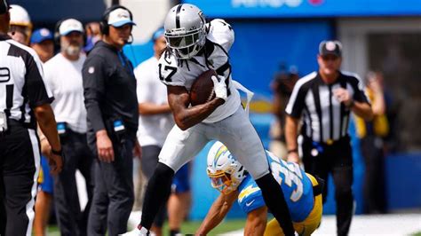 Raiders' Davante Adams Puts Cardinals DBs on Notice