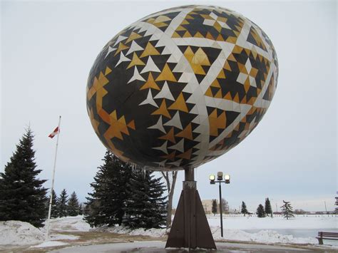 World's largest Easter egg in Vegreville, Alberta, Canada. It's decorated in the Ukrainian style ...