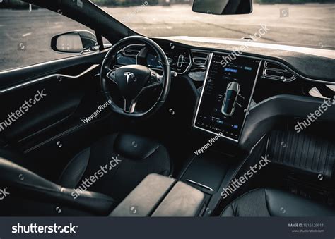 Tesla Model S Interior: Over 582 Royalty-Free Licensable Stock Photos ...