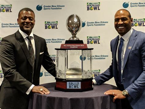 ESPN's Darren Woodson Gives Players Luncheon Keynote : R+L Carriers New ...