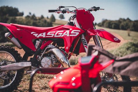 GasGas MC 125 2021 - Precio, fotos, ficha técnica y motos rivales