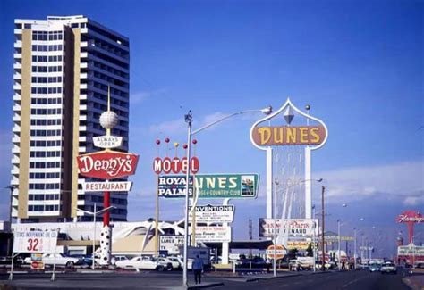 The strip in 1968. | Las vegas hotels, Las vegas city, Vegas vacation