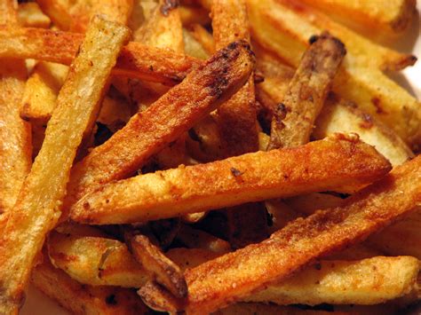 Crispy Spicy Oven-Baked Garlic French Fries | Cookhacker