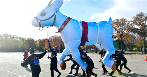 Tiptoe, the Macy’s Parade’s New Reindeer, Is an Abomination