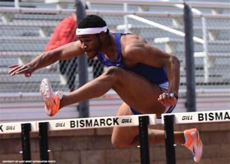 Sprint Hurdling – Breaking Down the Techniques for a Successful Hurdle – Coaches Insider