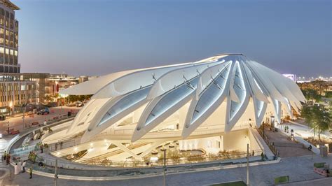 UAE's stunning Expo pavilion is topped by 'falcon wings' | CNN