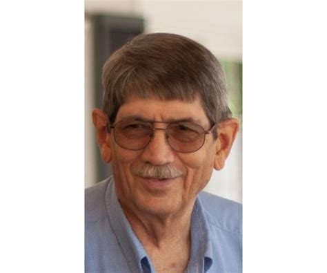 Robert E. Lowry Jr. Obituary (2023) - Savannah, GA - Fox & Weeks Funeral Directors - Hodgson Chapel