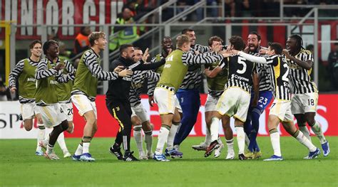 AC Milan 0-1 Juventus: Red card and deflected shot end Rossoneri's ...