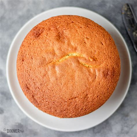 Easy Vanilla Sponge Cake Recipe - The Dinner Bite