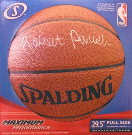 Robert Parish autographed Basketball