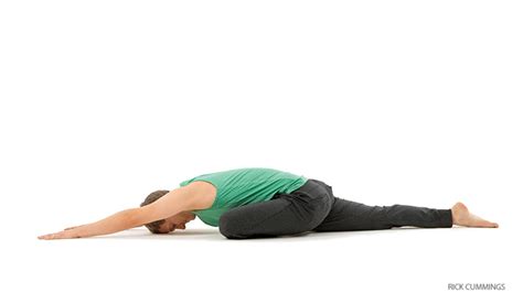 Master Sleeping Pigeon Pose (Eka Pada Rajakapotasana) in 4 Steps - Yoga ...