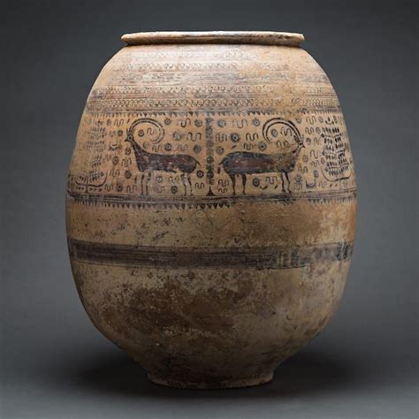 Large Indus Valley Pot, 2500 BCE - 2000 BCE | Barakat Gallery | Ancient pottery, Indus valley ...