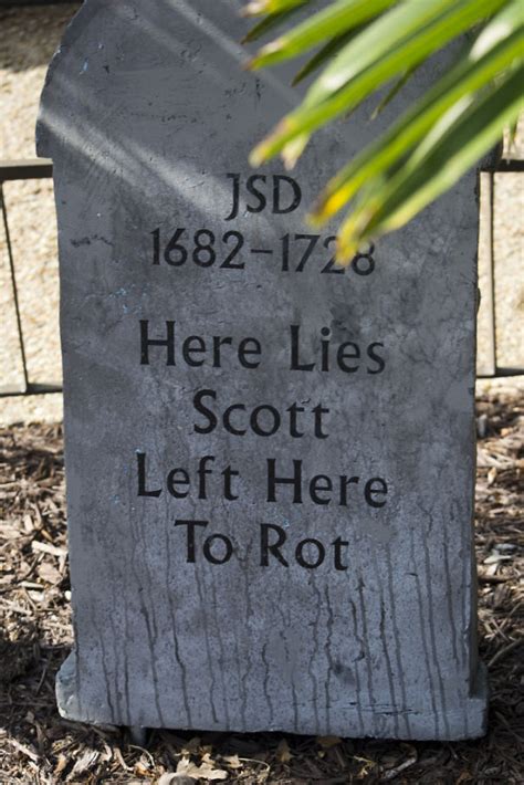 50+ Brilliant Tombstones By People Whose Sense Of Humor Will Live Forever