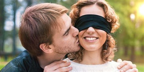 15 Kissing Games That'll Spice Up Your Foreplay Life in 2020 | Kissing ...