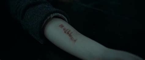 Image - Mudblood sliced into Hermione's arm by Bellatrix Lestrange..jpg ...