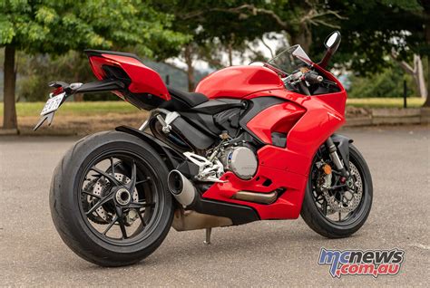 Ducati Panigale V2 Review | Motorcycle News, Sport and Reviews