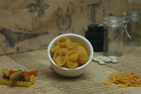 Conchiglie Pasta Shells - therefilljar.co.uk