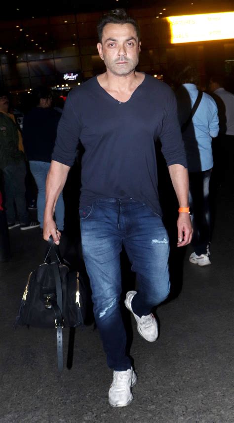 Photo Gallery: Bobby Deol keeps it casual and easy at airport | News | Zee News