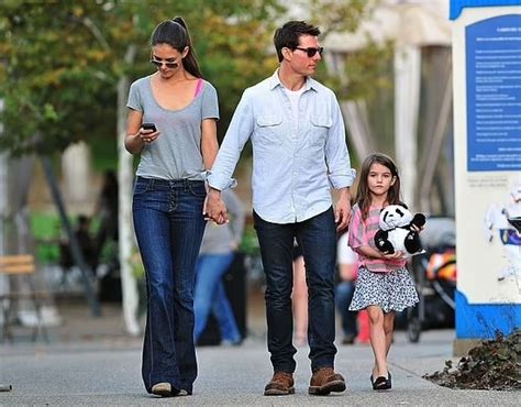 Tom Cruise hasn't seen his daughter Suri in 10 yrs. - Hrtwarming