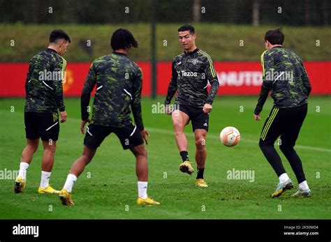 Manchester United's Cristiano Ronaldo (centre) during a training ...