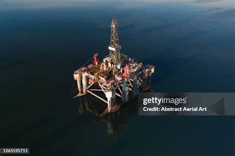 267 Oil Floating Platform Stock Photos, High-Res Pictures, and Images - Getty Images