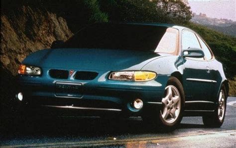 Used 1998 Pontiac Grand Prix Coupe Review | Edmunds