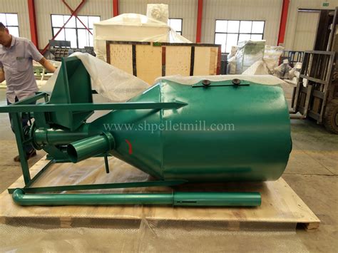 Vertical Animal Feed Mixer ,Chicken Feed Mixer 1000kg/h Double Crane | Animal feed, Mixer, Vertical