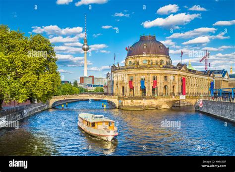 Museum Island Berlin Aerial View High Resolution Stock Photography and Images - Alamy