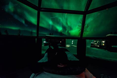 Wildlife Lover Builds ‘Glass Igloos’ in Arctic to View Northern Lights From the Comfort of Your ...