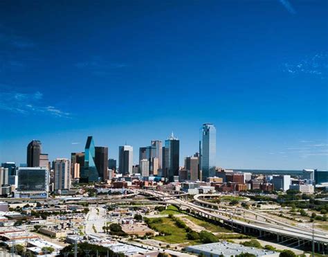 The Dallas Housing Market: Your 2021 Guide