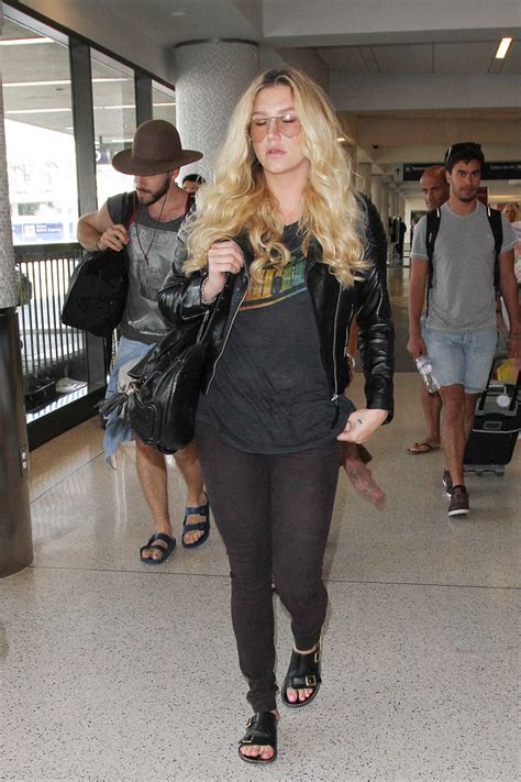 Kesha Style, Clothes, Outfits and Fashion• Page 6 of 8 • CelebMafia