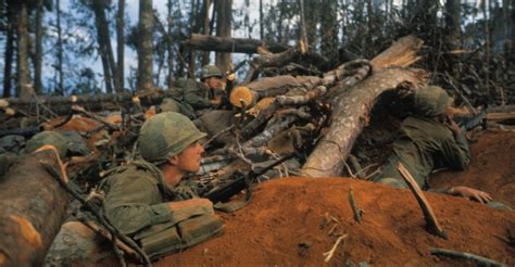 us-marines-by-outer-wall-of-citadel - Vietnam War: Tet Offensive ...