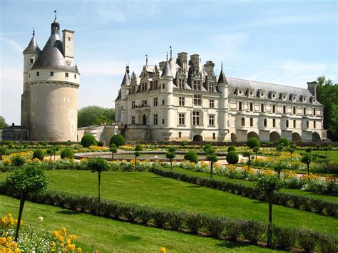 File:Château de Chenonceau - west view from Catherine de Medici Gardens 1a (4 May 2006).JPG ...