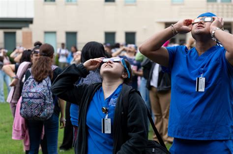 From 'yay' to 'meh', eclipse shadows range of reactions at A&M-San Antonio and across Texas | TAMUSA