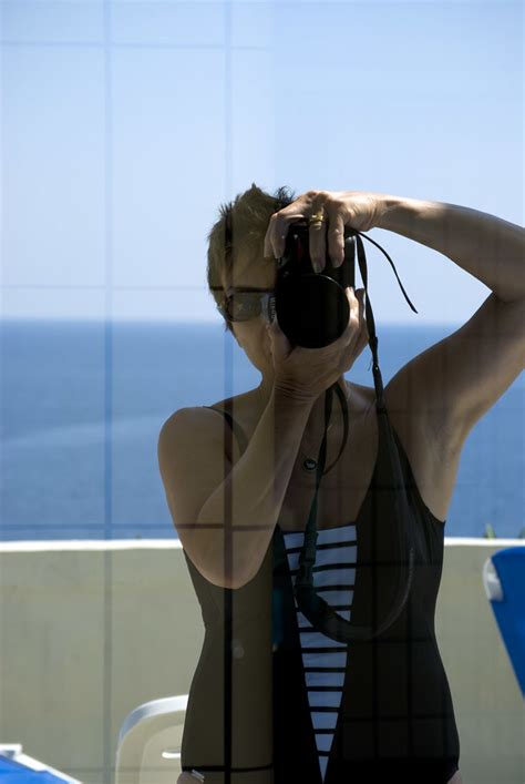 Jackie | Self portrait of a woman with a camera photographin… | Flickr