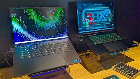 Razer RTX 4090 gaming laptop boasts screen swapping superpowers