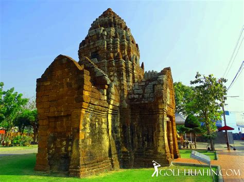 Wat Kamphaeng Laeng Temple in Phetchaburi