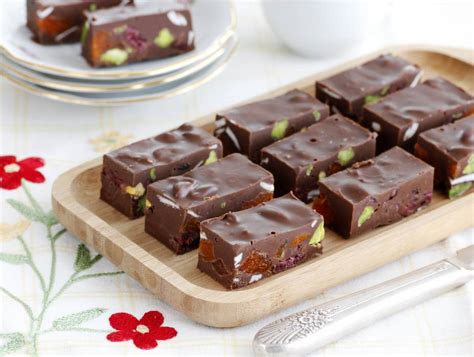 Chocolate and Dried Fruit Bars - Kosher.com