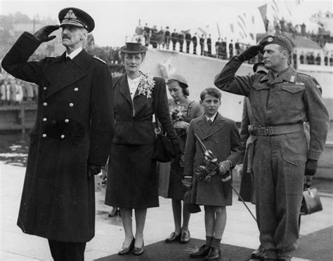 King Haakon VII and the Royal Family of Norway's return home after the ...