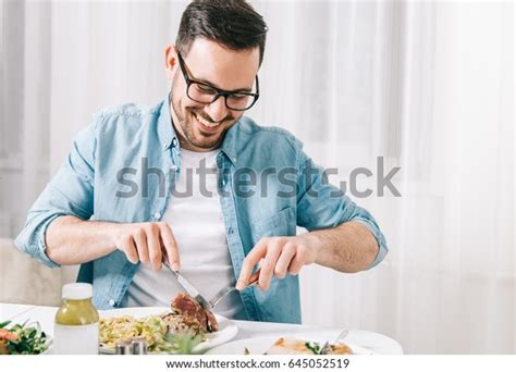 230,678 Eat Healthy Food Man Images, Stock Photos & Vectors | Shutterstock