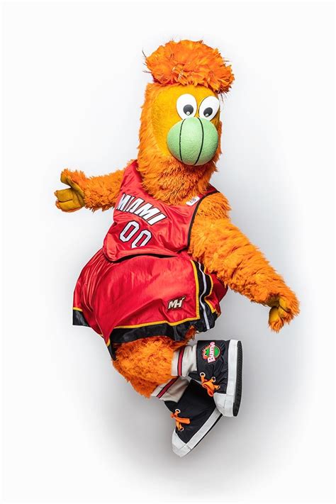 Mascot Burnie Photo Gallery Photo Gallery | NBA.com