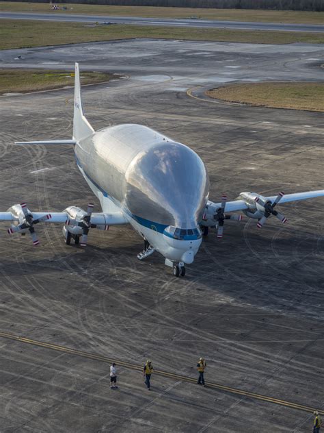 NASA's Orion Spacecraft | NASA’s Super Guppy airplane arrives in New...