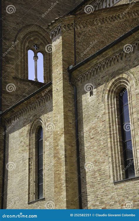 Medieval Cathedral of Crema, Italy Editorial Photo - Image of church, italy: 252582251