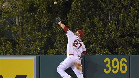 Mike Trout robs home run: Video of Angels CF vs Mariners - Sports ...