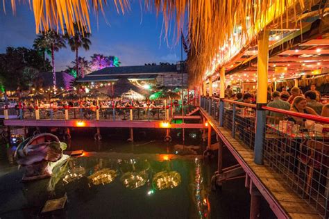 Hula Hut | Restaurants in Lions, Austin