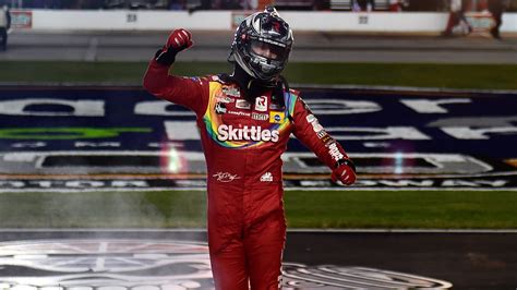 Kyle Busch wins NASCAR Cup Series playoff race at Texas Motor Speedway