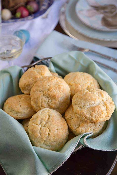 3 Ingredient Southern Biscuits are easy-to-make and way too easy to eat ...